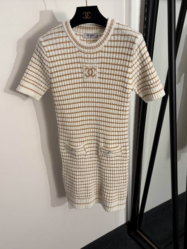 Chanel one size 35